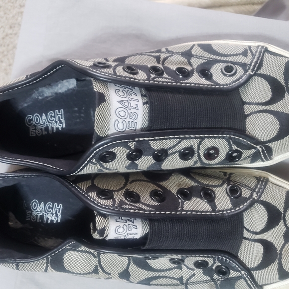 Shoes - Picture 3 of 5